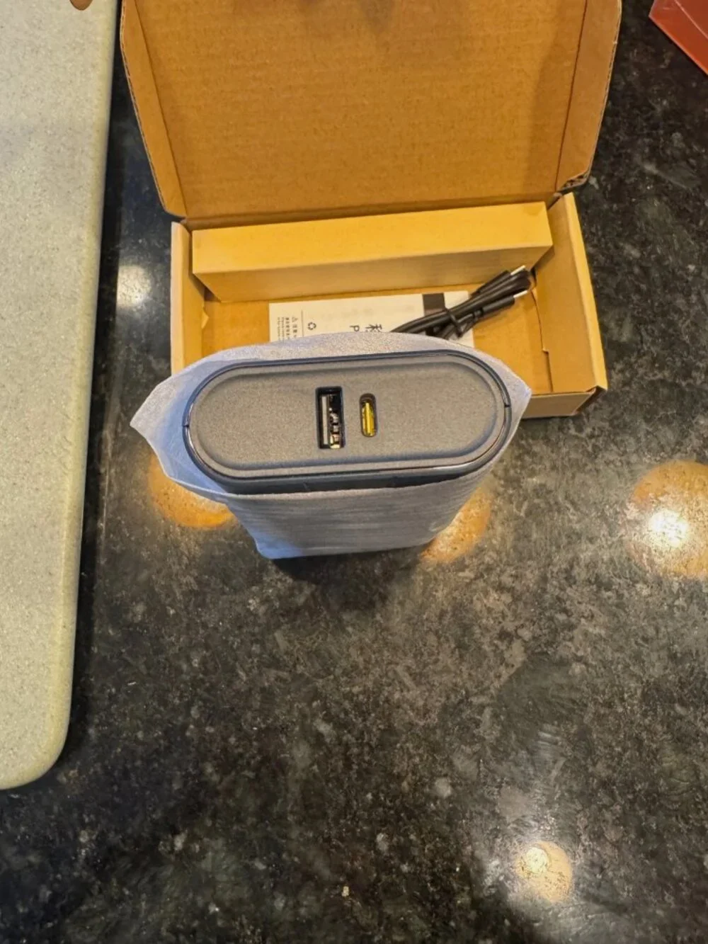 GeekTown 20000mah power bank Model #HYD055 3.7 V - Brand New in Box